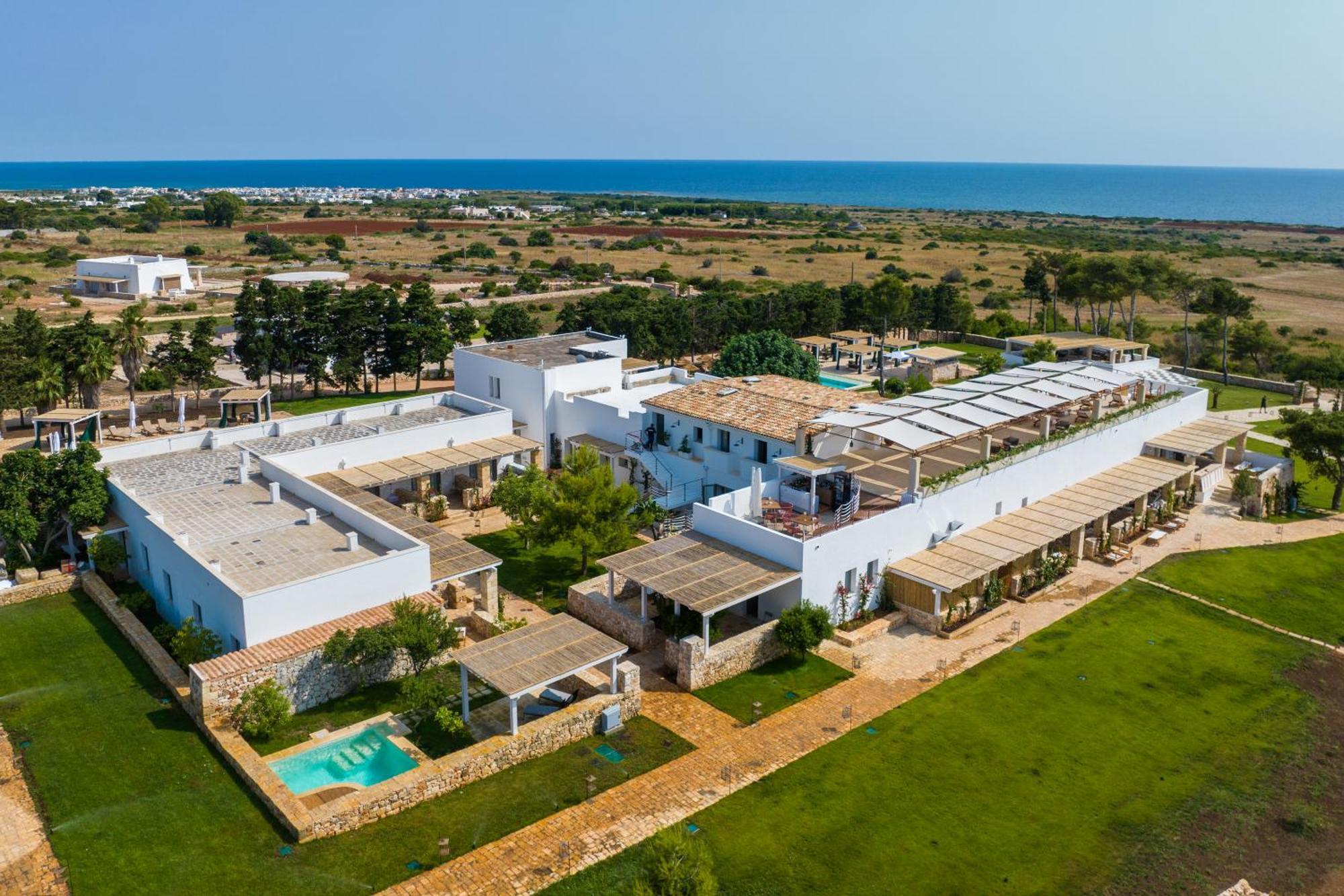 Hotel Masseria Baroni Di Montesardo Lido Marini Esterno foto